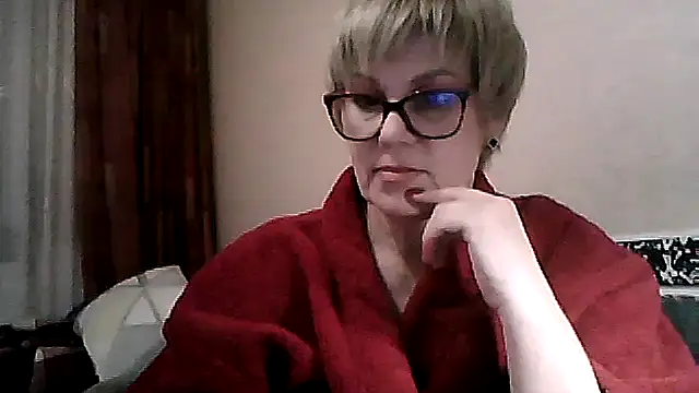 TatkaYang online show from March 15, 8:05 pm