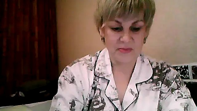 Snapshot of TatkaYang chatting on April 4, 7:42 pm TatkaYang online show from April 4, 7:42 pm
