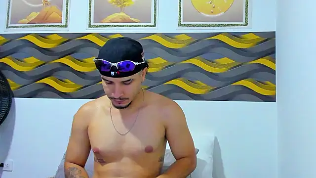 Leon Hotx online show from March 19, 12:05 pm