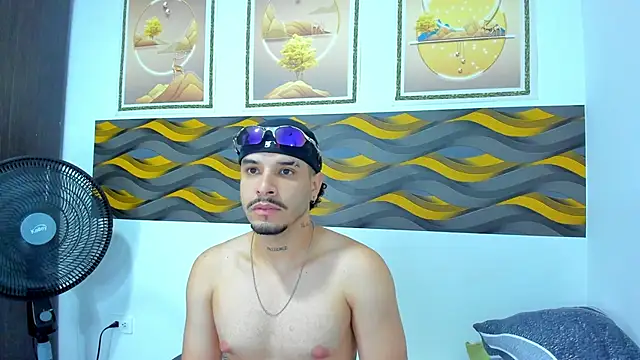 Leon Hotx online show from April 14, 2:38 am