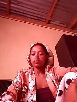 Snapshot of GoodinbedAfricanXXx chatting on March 15, 8:10 am GoodinbedAfricanXXx online show from March 15, 8:10 am