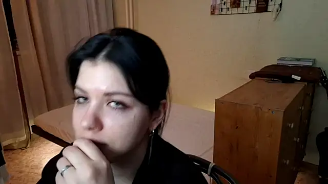 MiaTemptress online show from March 26, 1:42 pm