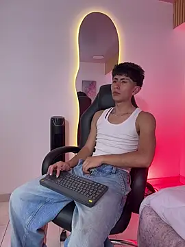 AndyJustgame  online show from June 2, 4:23 am