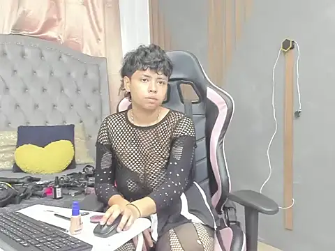 NikiEvanz online show from March 18, 7:59 pm