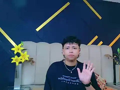 NikiEvanz online show from April 28, 8:46 pm