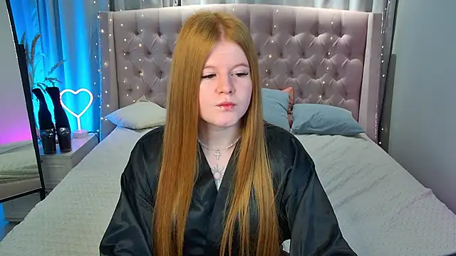 JessicaEmber online show from April 14, 5:01 am