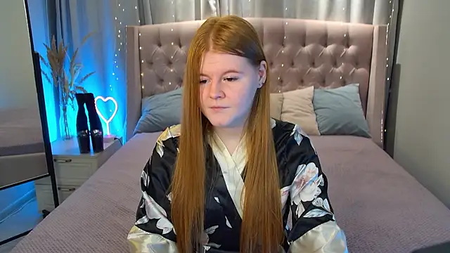 JessicaEmber online show from April 20, 4:59 am