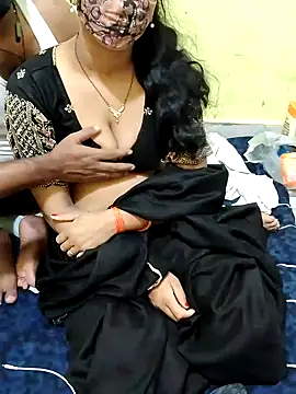 Hot lady234 online show from July 28, 4:39 pm
