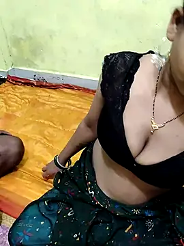 Hot lady234 online show from July 26, 4:36 pm