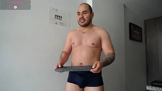 Axel Dominus online show from August 2, 7:11 pm