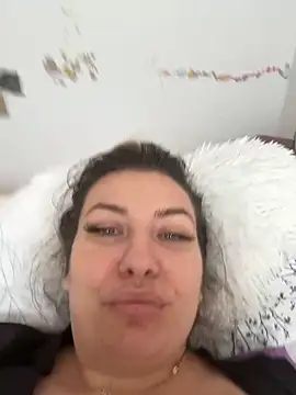 SweetCurvess online show from May 10, 8:18 am