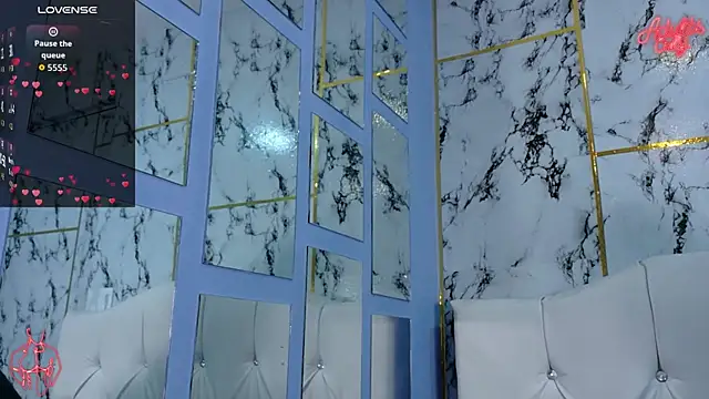 Sophia xoxo1 online show from April 11, 3:25 am