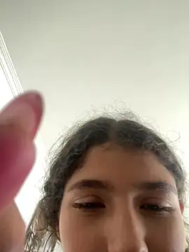 LINDA EF online show from March 31, 1:57 pm