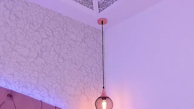 Snapshot of saraa_joness_ chatting on July 16, 6:49 pm saraa joness online show from July 16, 6:49 pm