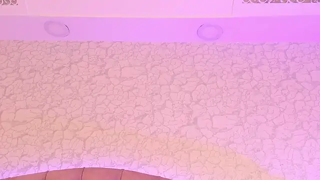 Snapshot of saraa_joness_ chatting on June 26, 6:58 pm saraa joness online show from June 26, 6:58 pm