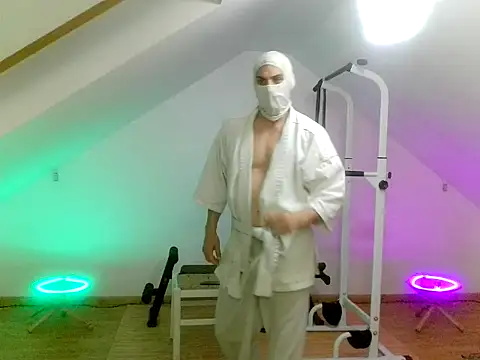 NinjaLaser online show from May 1, 7:41 pm