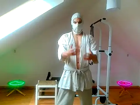 NinjaLaser online show from May 6, 11:25 am