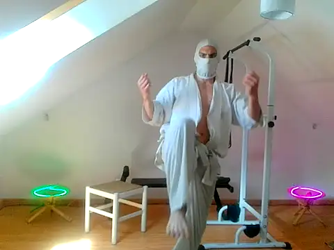 NinjaLaser online show from April 29, 11:47 am