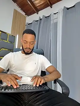 Oliver bigblack cock online show from April 23, 6:09 pm