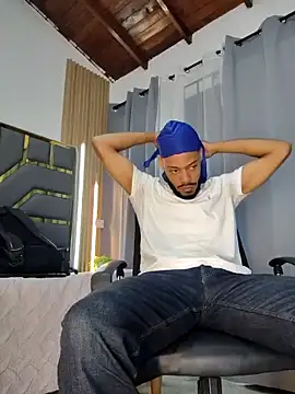 Oliver bigblack cock online show from April 22, 6:04 pm