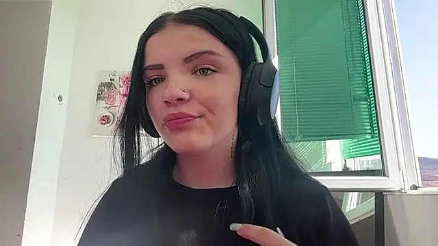 Kateqte online show from March 14, 11:05 am