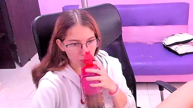 blondie dity squirt online show from April 8, 11:55 am