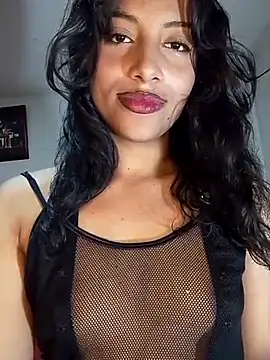 Snapshot of KattyBerryX chatting on May 24, 6:41 pm KattyBerryX online show from May 24, 6:41 pm