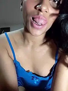 KattyBerryX online show from April 2, 3:02 am