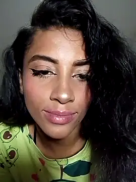 KattyBerryX online show from April 3, 6:25 pm