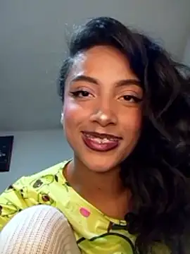 Snapshot of KattyBerryX chatting on May 23, 10:31 pm KattyBerryX online show from May 23, 10:31 pm