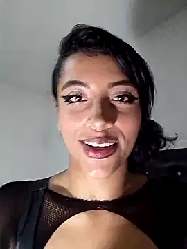 KattyBerryX online show from March 29, 2:13 am