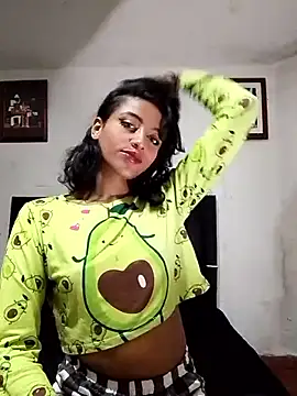 KattyBerryX online show from April 6, 6:20 pm
