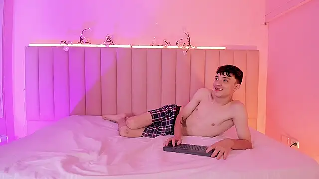 SecretLoversVIP online show from May 12, 12:44 pm