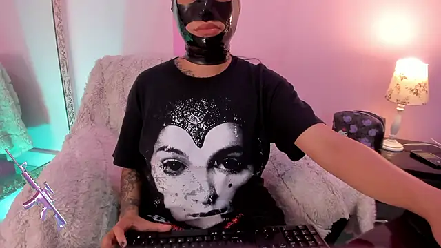 Snapshot of psychodoll_11 chatting on May 10, 1:57 pm psychodoll 11 online show from May 10, 1:57 pm