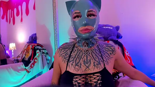 Snapshot of psychodoll_11 chatting on May 20, 2:36 pm psychodoll 11 online show from May 20, 2:36 pm