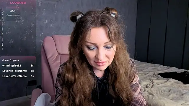 Sirena Fly online show from April 3, 7:53 pm