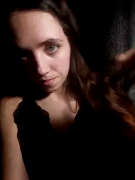 AnnieArtLive online show from March 12, 11:31 pm