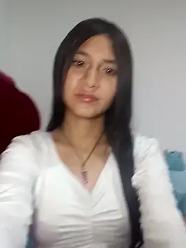 Snapshot of KarolaMendez chatting on May 24, 9:26 pm KarolaMendez online show from May 24, 9:26 pm