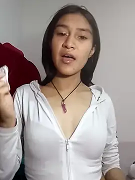 KarolaMendez online show from May 3, 5:38 pm