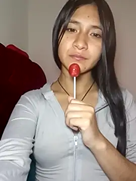 Snapshot of KarolaMendez chatting on June 21, 8:36 pm KarolaMendez online show from June 21, 8:36 pm