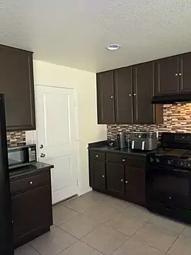 itislysslyss online show from March 13, 6:35 pm