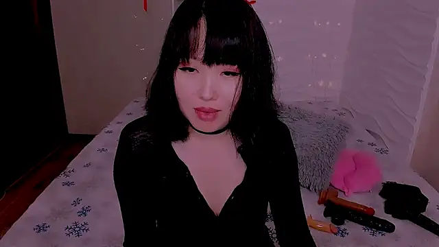Snapshot of Akiko_Yun chatting on July 11, 12:44 am Akiko Yun online show from July 11, 12:44 am