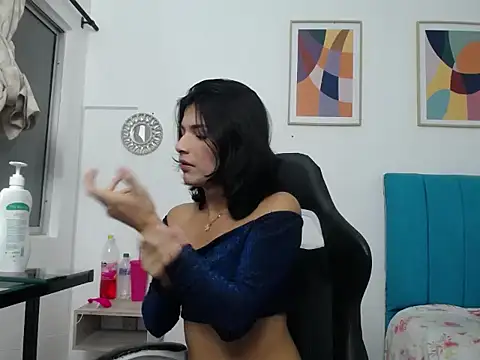Madisson jones online show from May 9, 11:57 am