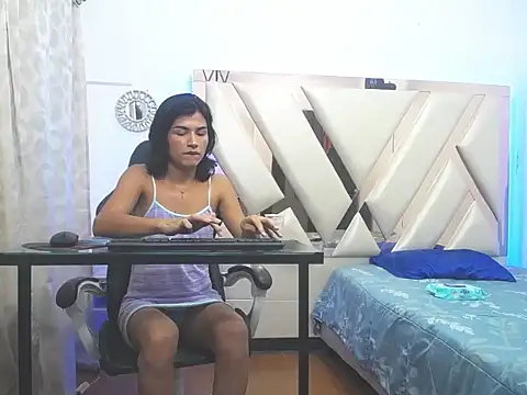 Madisson jones online show from March 14, 11:27 am