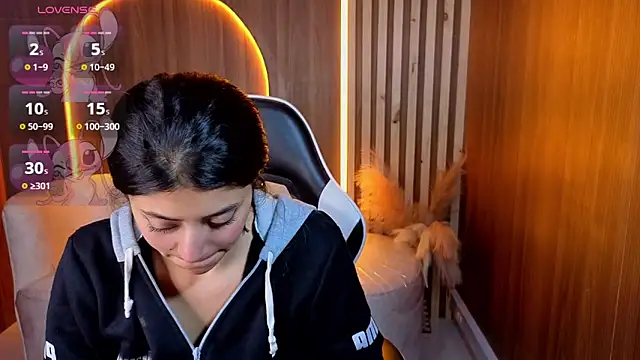 Lia queen tx online show from May 14, 3:03 am