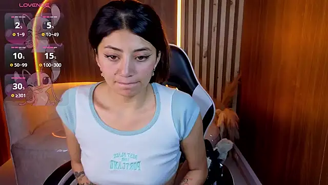 Lia queen tx online show from May 13, 3:13 am
