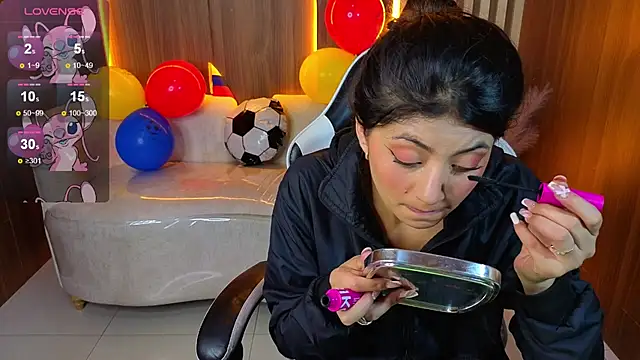 Lia queen tx online show from June 26, 3:12 am