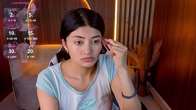 Lia queen tx online show from June 2, 3:28 am
