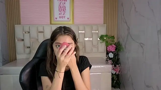 Snapshot of veronicaa_s chatting on May 21, 8:39 pm veronicaa s online show from May 21, 8:39 pm
