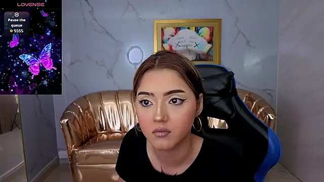 veronicaa s online show from July 28, 8:52 pm